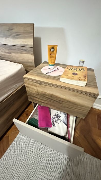 Conjunto Cama de Casal (150x190) + Somier + 2 Mesas de Cabeceira - Conforama