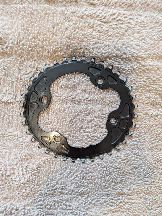 Zębatka owalna Absolute Black 36 zębów shimano XT/SLX rozstaw 96 mm