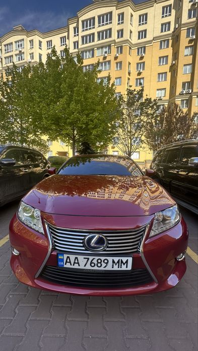 СРОЧНО !!! LEXUS ES300h 2014