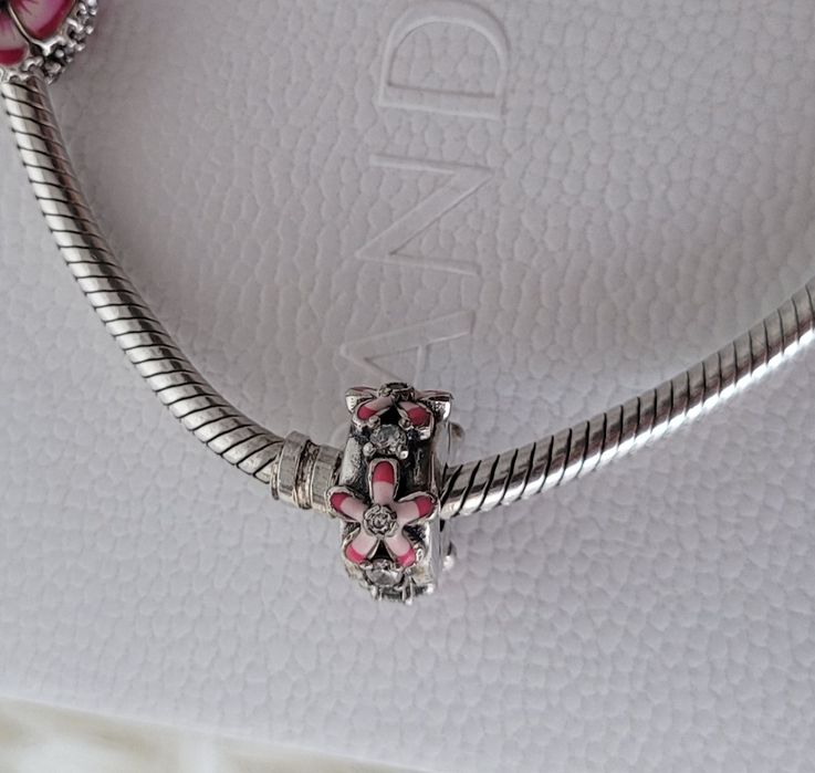 Pandora charms kwiatowy bratki klips flower clip różowy pink ALE