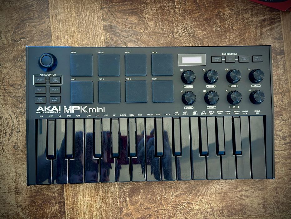 Klawiatura sterujaca akai mpk mini mk3