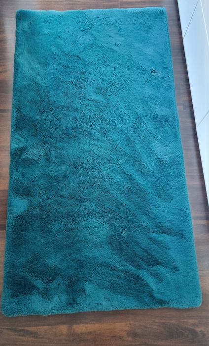 luksusowy dywan z imitacji futra (Luxe Faux Fur Rug)