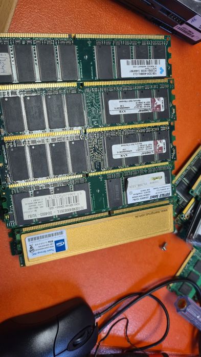 Memórias ddr 400 1gb