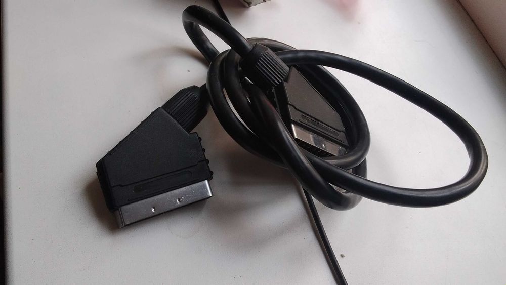 Старі робочі периферійні електронні пристрої