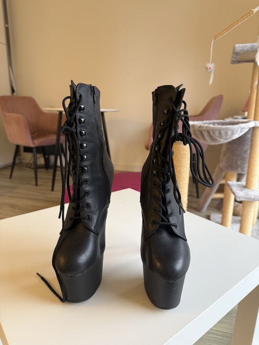 Buty do pole dance pleaser adore 1020 black mat