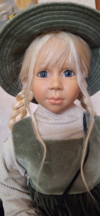 Коллекционная виниловая кукла от Joke Grobben