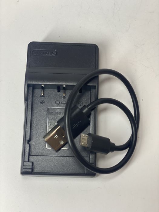 PENTAX D-Li8 зарядний пристрій