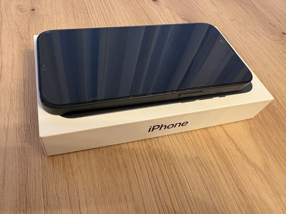 iPhone 13 128GB Midnight