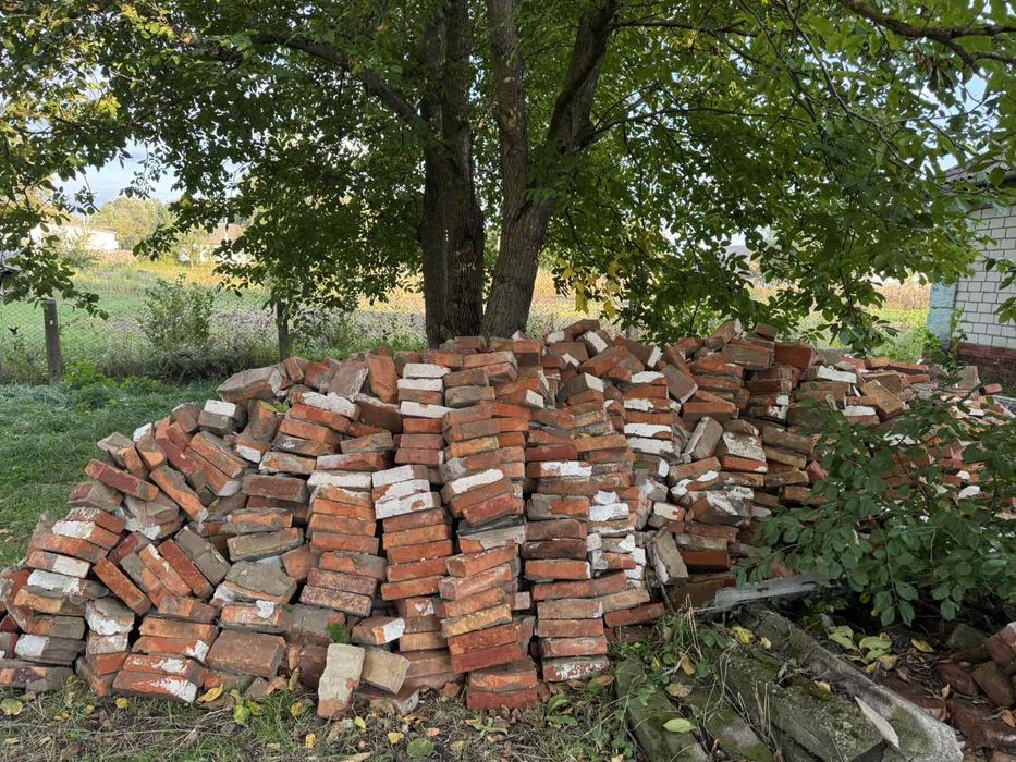 Бу КЕРПИЧ  в гарному стані
