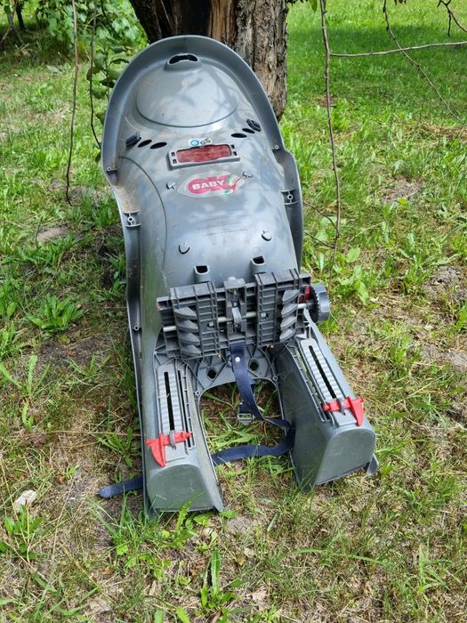 Fotelik rowerowy w dobrym stanie