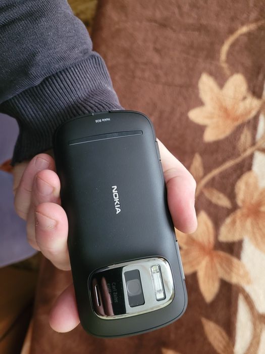 Nokia 808 PureView