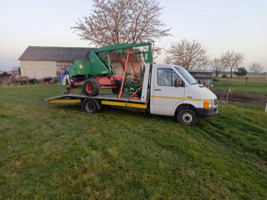 Pomoc drogowa transport niskopodwoziowy kombajnow