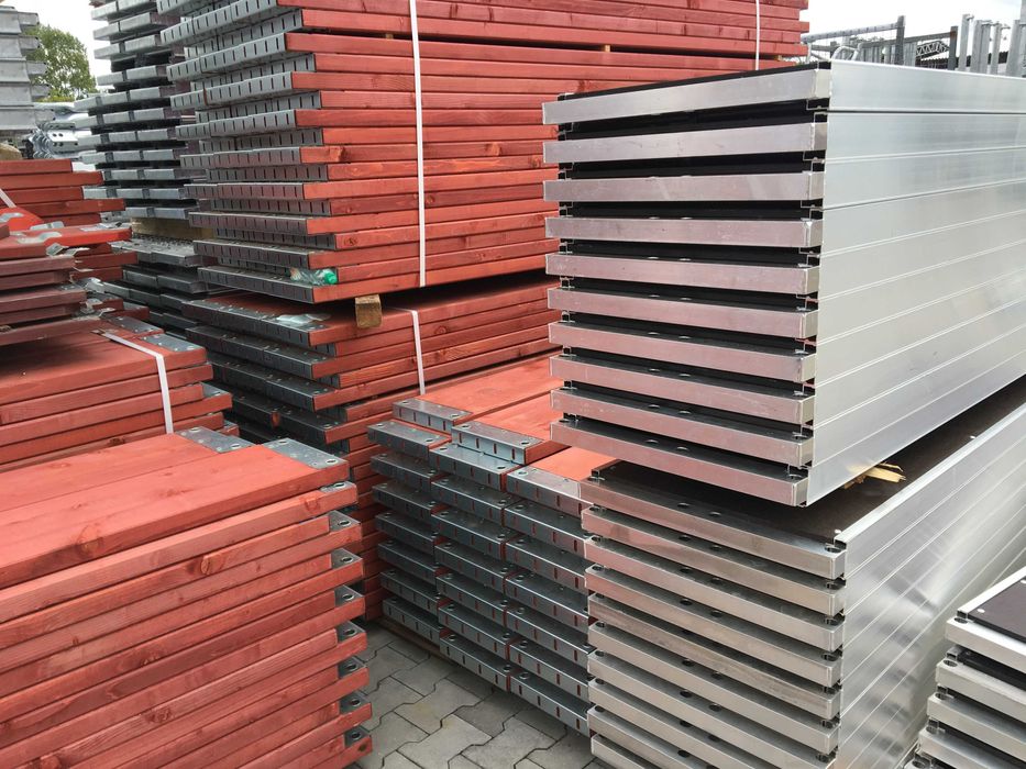 RUX 6 x 7,5 = 48 m2  rusztowanie stalowe fasadowe dowolna konfiguracja