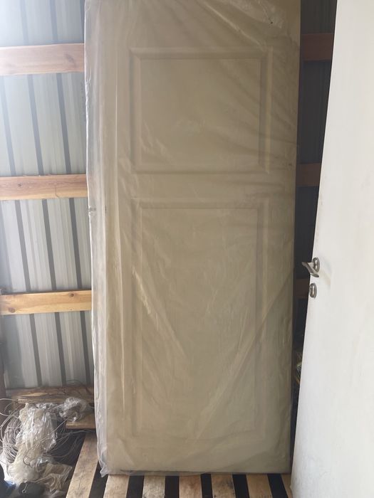 Дверь межкомнатная белая новая