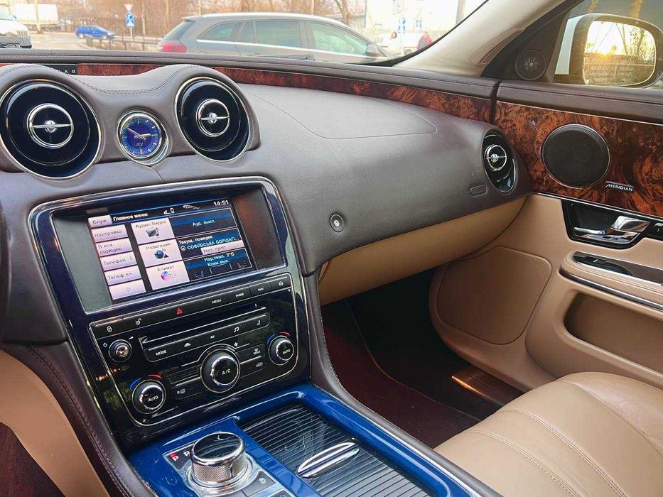 Продам Jaguar XJ 2013 - 3.0 бензин RWD Premium - відмінний стан