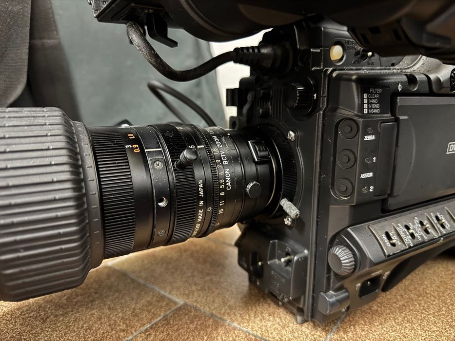 Câmera Sony DSR-400P