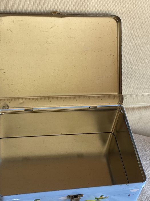 Children's lunch box in tin64740548036483124