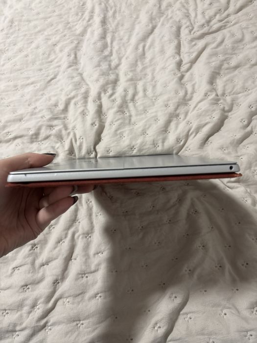 Microsoft Surface Pro 7 | i5 | 8GB RAM | 128GB SSD | Stan bdb |