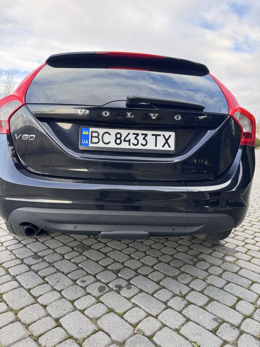 Продам VOLVO V60 Дизель