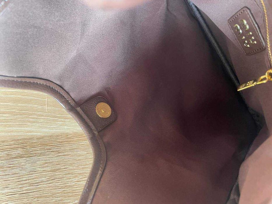 Tote Bag Miu Miu Castanha Brilhante