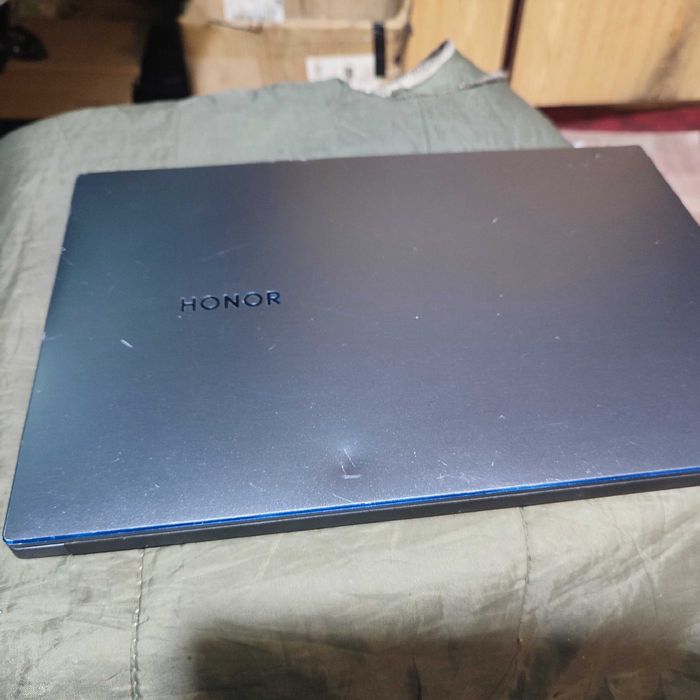 Ноутбук 14" Huawei  AMD Ryzen 5 3500U RAM 8GB SSD 256GB 10час батарея