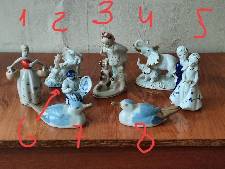 Статуэтка фарфор