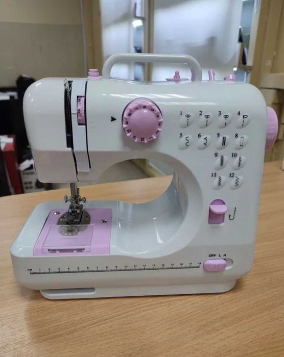 Багатофункціональна швейна машинка для дому на 12 операцій