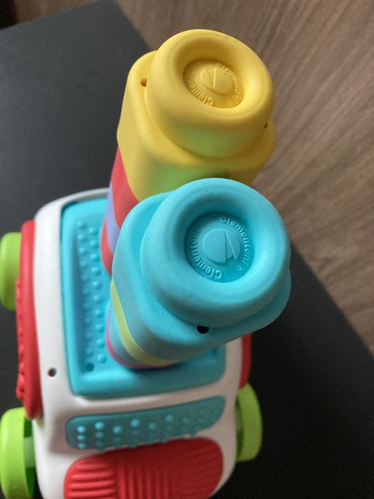 Autko clemmy z miękkimi klockami samochodzik