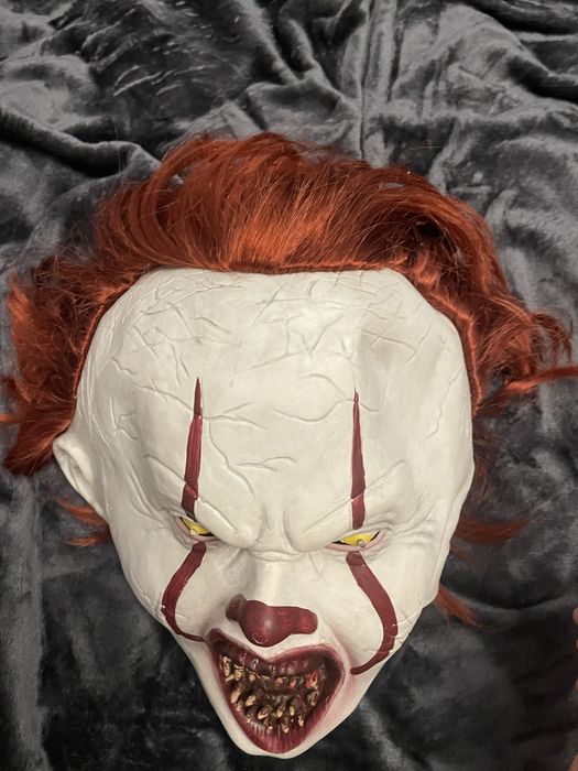 Маска Клоуна Пеннивайз "Воно" Стівена Кінга, яка світиться