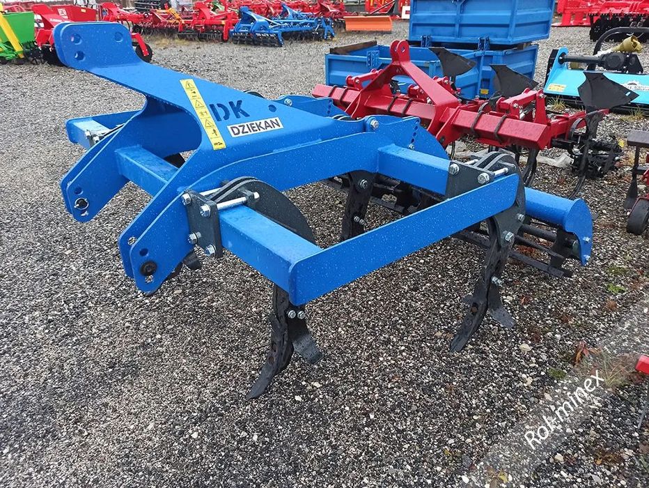 Pług dłutowy bezorkowy DZIEKAN M Pirat z wałem Agregat Głębosz Transport