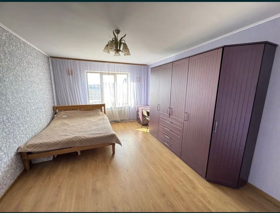 Здається будинок 290 м² біля Броварів! 31 сотка, газ, 30 кВт, 3 види опалення, гараж на 2 авто