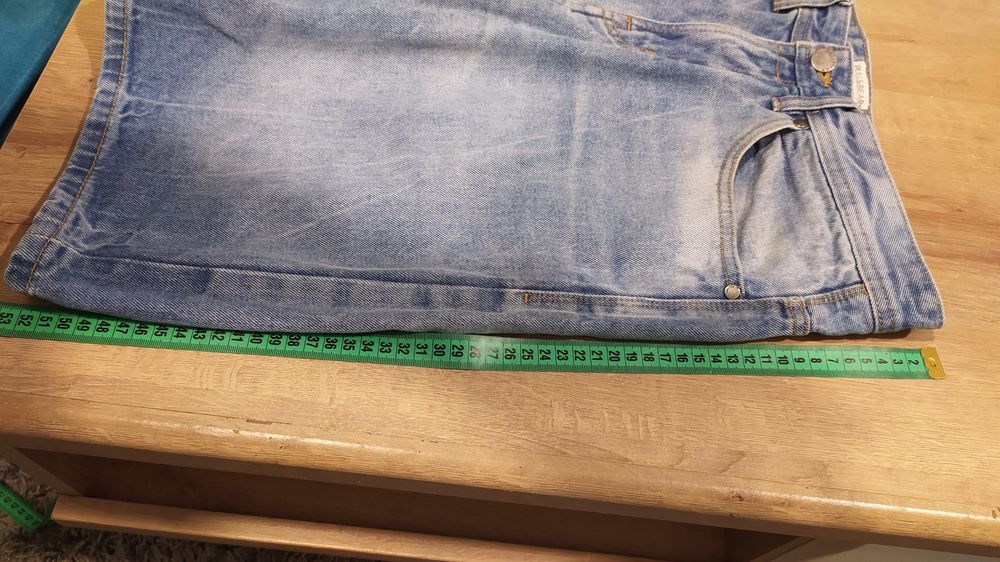 Spodnie jeansowe Pull & Bear