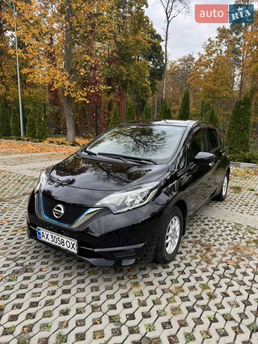 Nissan Note E-power гібрид