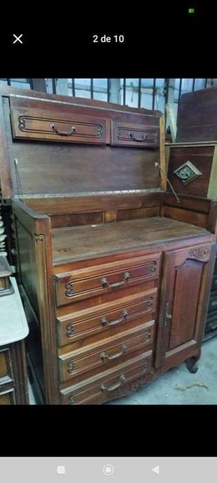 Móvel antigo multiusos