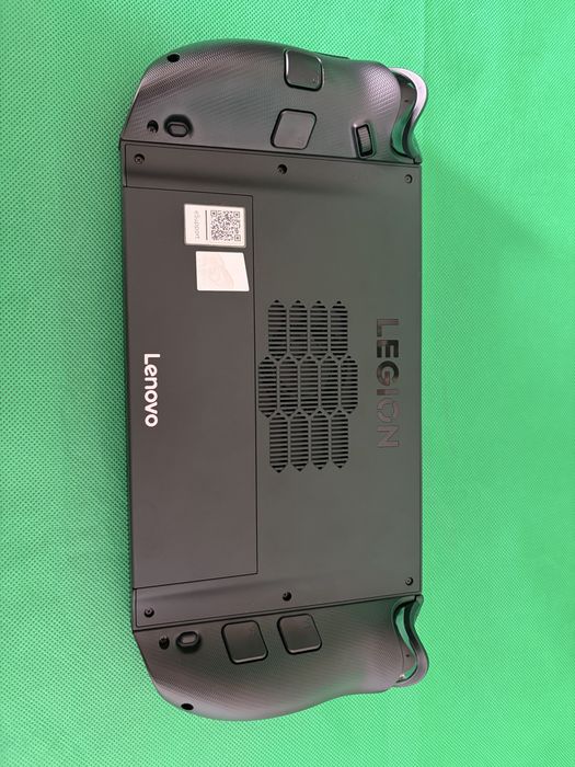 Consola LENOVO Legion Go 8AHP2 (8 .8'' - AMD Ryzen Z2 - RAM: 32 GB - 512 GB - AMD Radeon Graphics) 3 anos garantia