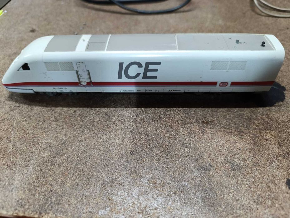 Comboio ICE Marklin mais pista - Usado