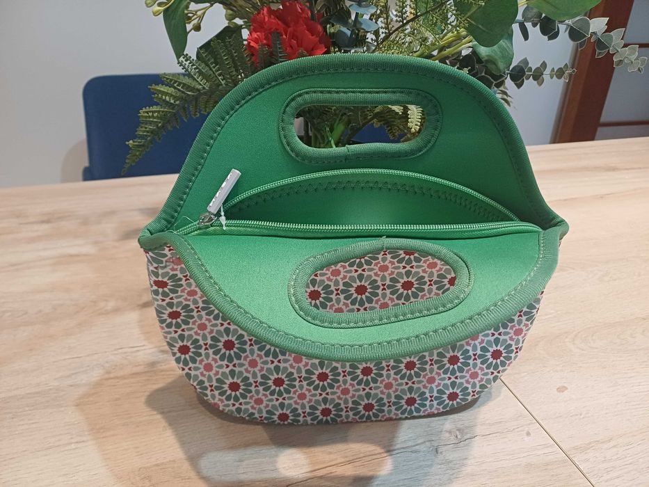 Lancheira / Saco Térmico em Neoprene KASA – Totalmente NOVA