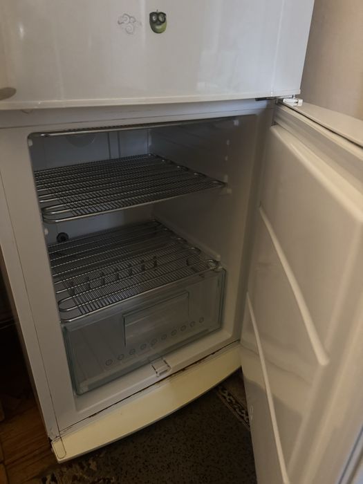 Холодильник electrolux