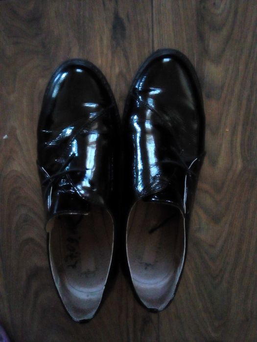 Туфлі жіночі чорні лаковані  37р  туфли женские