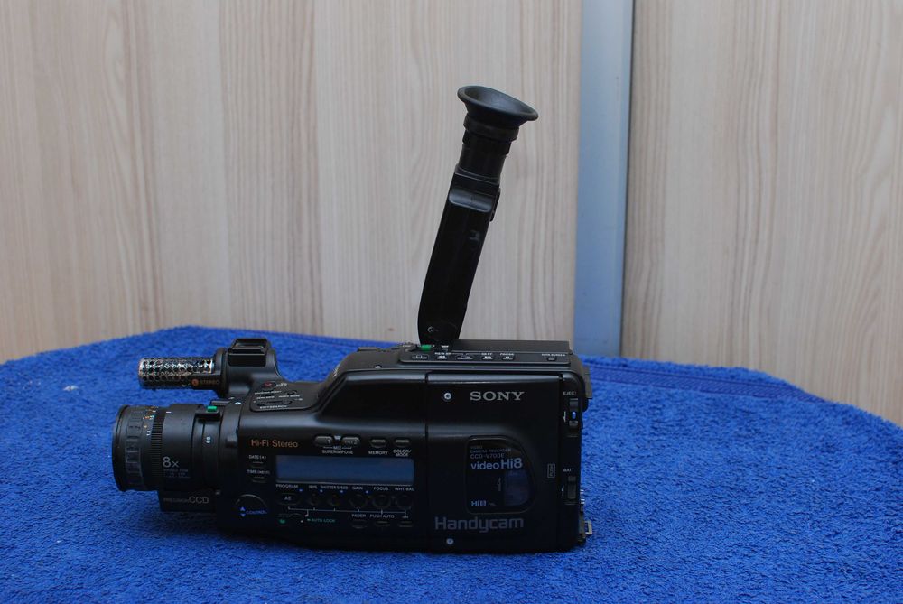 Kamera analogowa 8 mm Sony CCD-V700E