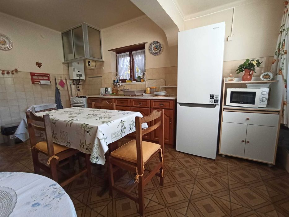 Quarto para aluguar com casa de banho privativa - Alcabideche