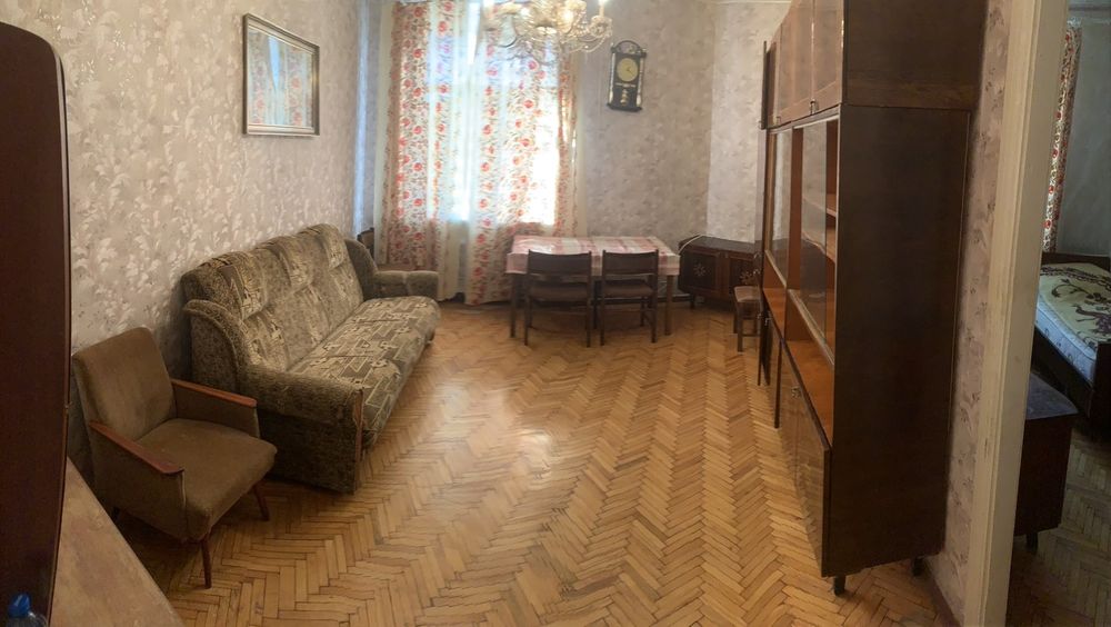 В продаже 2 комнаты + гараж. Ул. Фабричная.