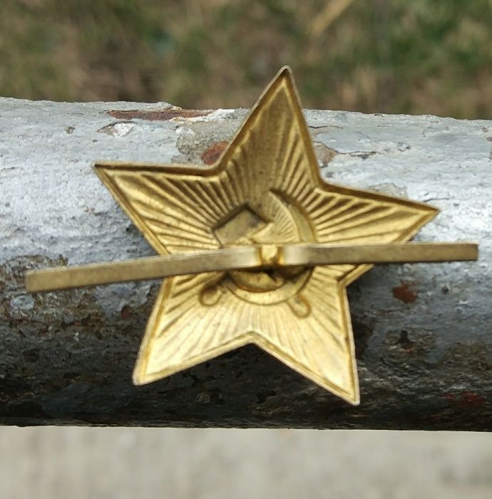Звезда на фуражку ЗЕЛЁНАЯ эмаль