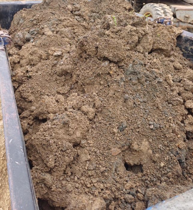 Sprzedam ziemię na podniesienie terenu