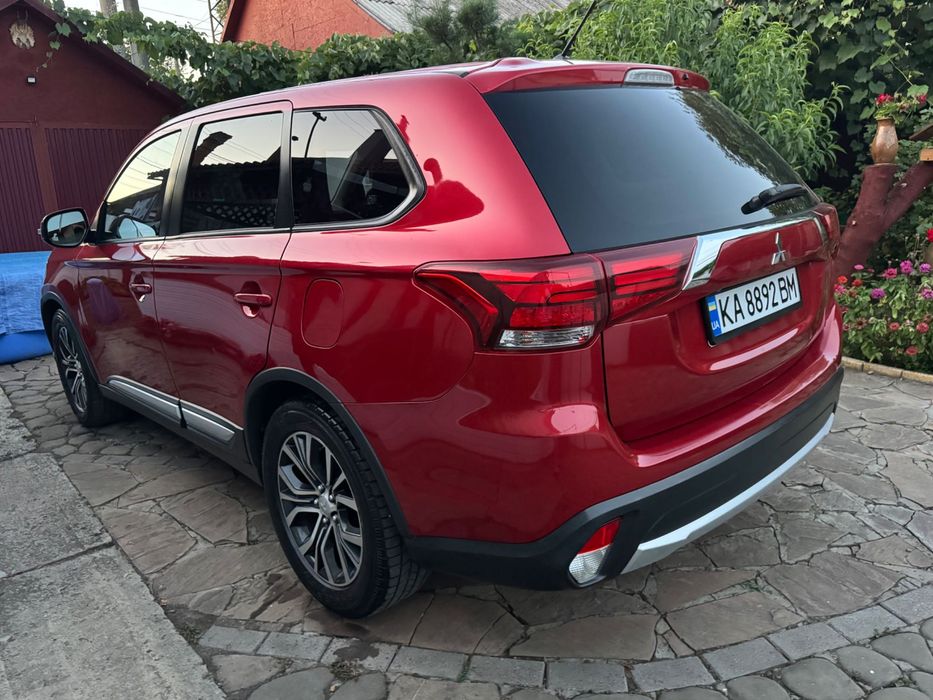 Mitsubishi Outlander 2015