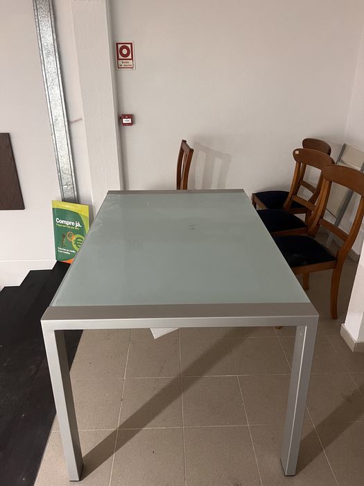 Mesa extencivel de vidro