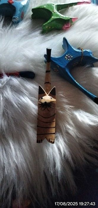 DECORAÇao  Miniaturas madeira   GATINHOS