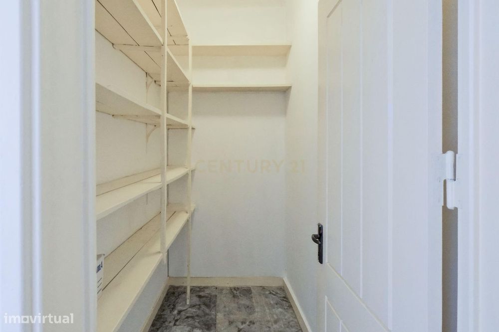 Apartamento T5 no Chiado