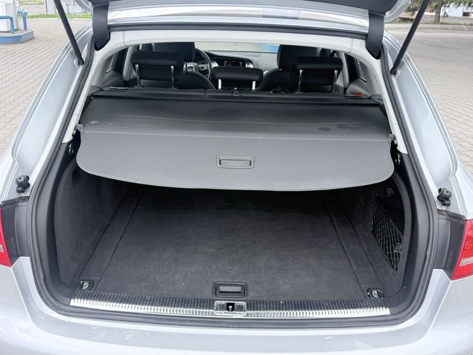 Audi A4–B8/8K-2009рік