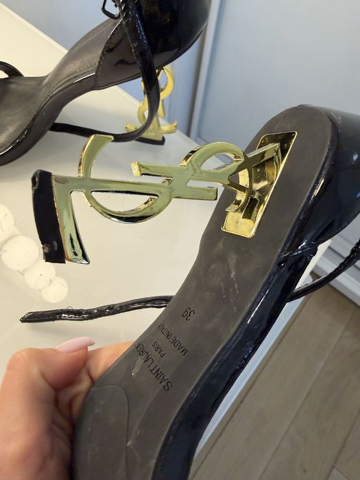 Szpilki czarne YSL złote viral hit